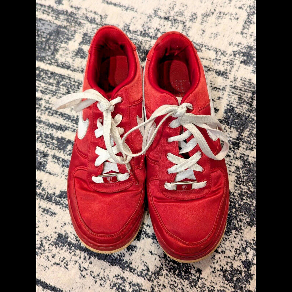 Nike Air force XXV women’s Size 7 Red Satin RARE ‘82- GOOD CONDITION - Picture 6 of 10
